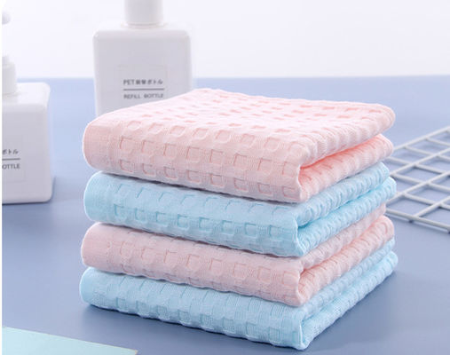 鮮やかなパターン クレープ100の綿のジャカード生地3つの層