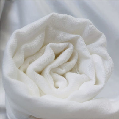 余暇の夏は4つの層のガーゼの生地をちりめん状にする