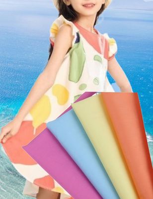 衰退の抵抗力があるポプリンの綿ワイシャツの生地染められ、印刷された40sX40s 133x100 130GSM